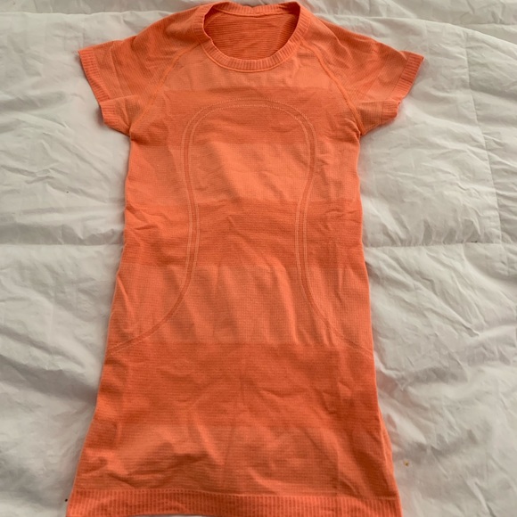 Top - Picture 1 of 2